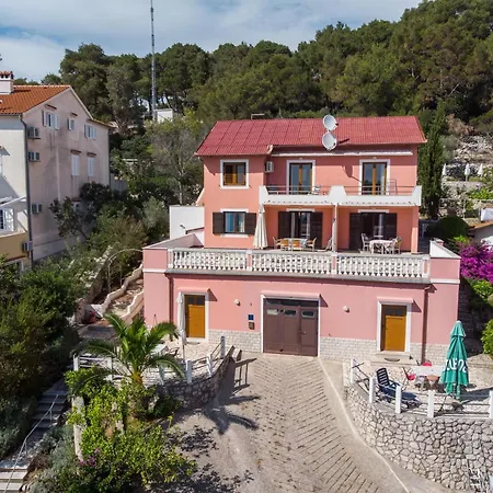 Julija Mali Lošinj