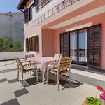 דירה Julija מאלי לוסיניי