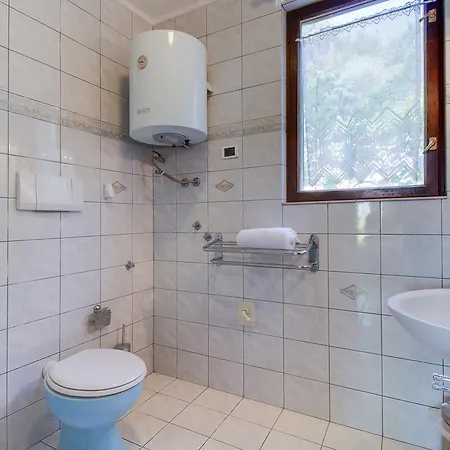 Apartment Julija *