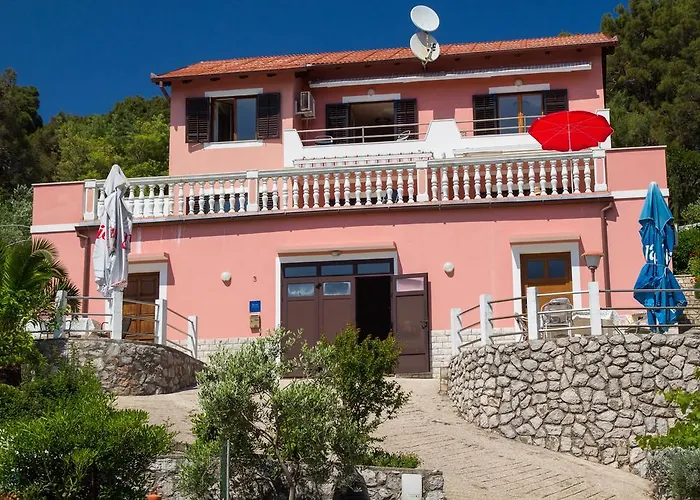 Apartament Julija