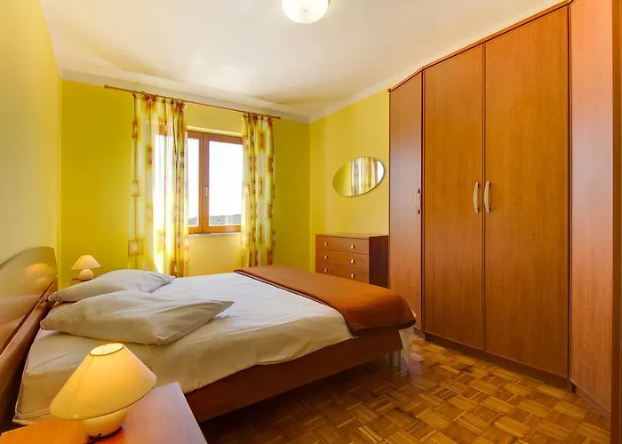 Apartament Julija